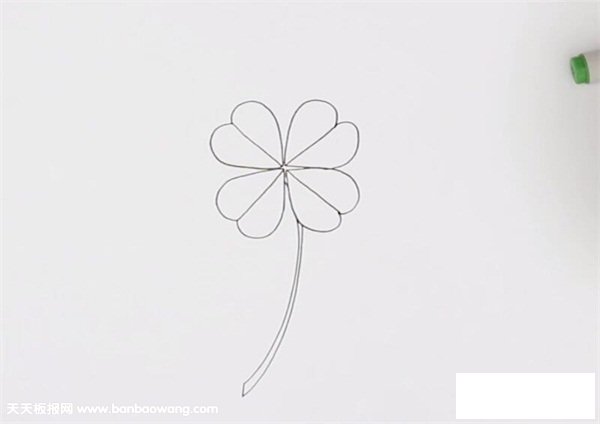 四叶草简笔画