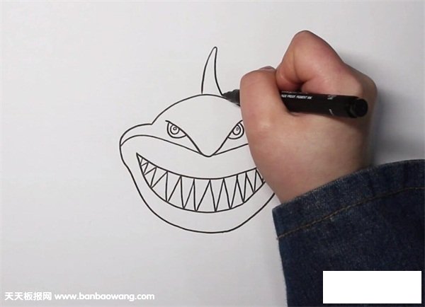 巨齿鲨简笔画