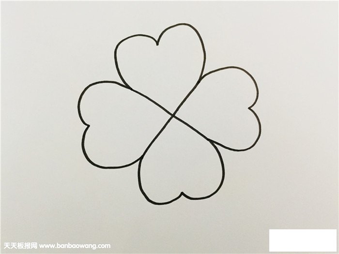 四叶草怎么画简单好看