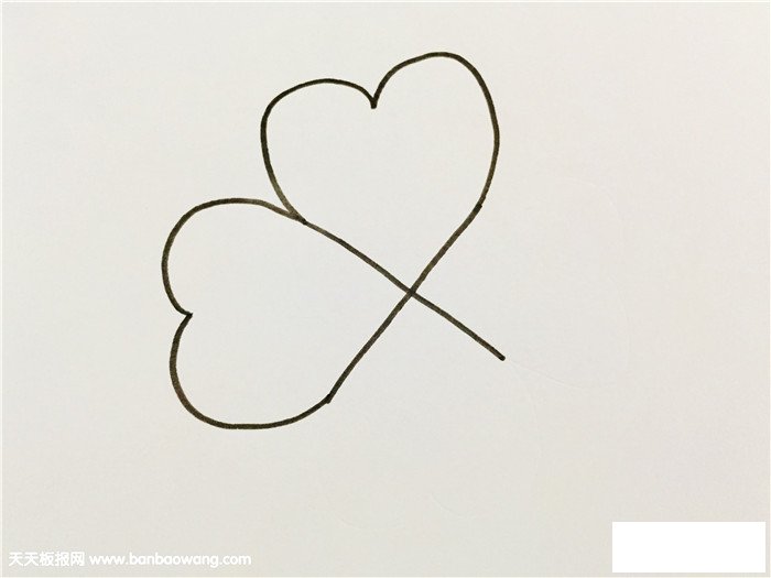 四叶草怎么画简单好看