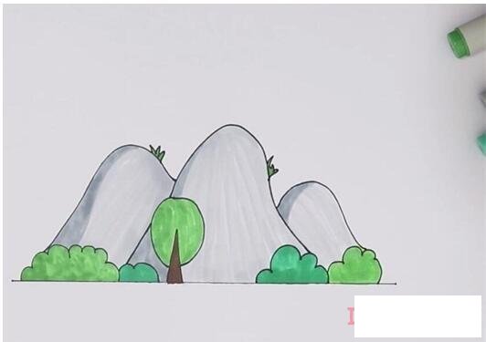 儿童画山峰简笔画怎么画涂色简单漂亮