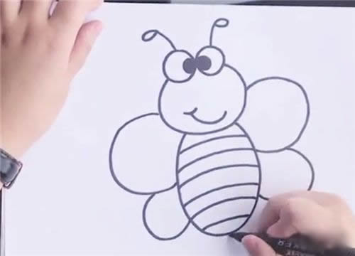 简笔画小蜜蜂的画法 彩色小蜜蜂简笔画步骤图片