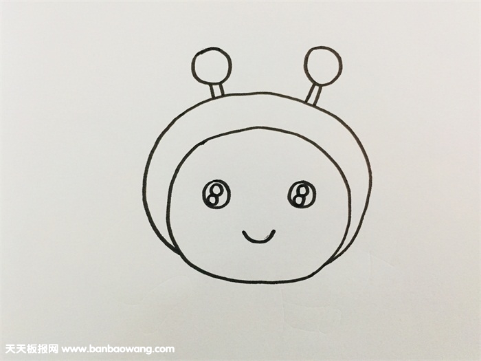 卡通小蜜蜂简笔画彩色